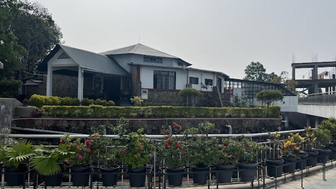 Rendezvous Resort チェラプンジ エクステリア 写真