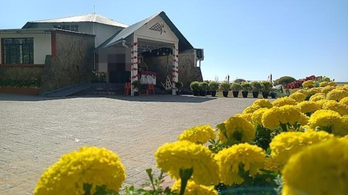 Rendezvous Resort チェラプンジ エクステリア 写真